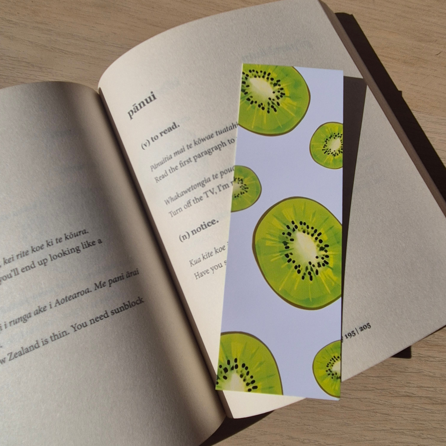 Kiwi Bookmark